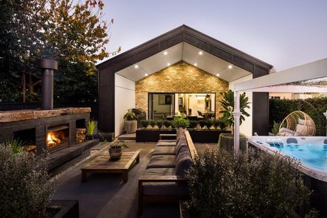 Photo of property in 42 Abbotsford Street, Whitiora, Hamilton, 3200