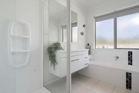 Photo of property in 56b Alberta Road, Glen Avon, New Plymouth, 4312