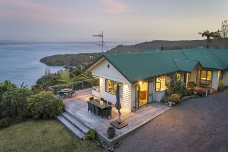 Photo of property in 65 Mapara Road, Acacia Bay, Taupo, 3385