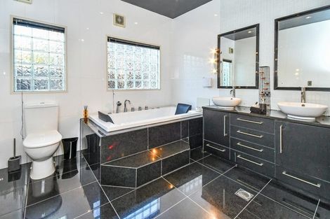 Photo of property in 9 Elias Court, The Gardens, Auckland, 2105