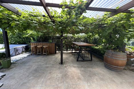 Photo of property in 11 Legorne Lane, Havelock North, 4130