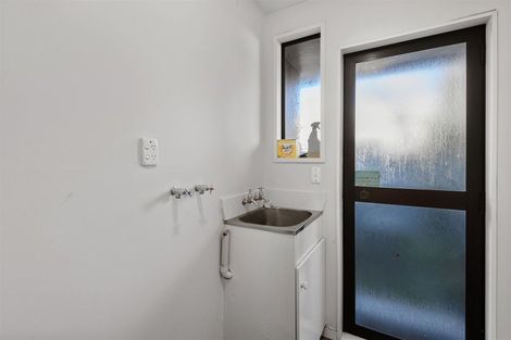 Photo of property in 2/122 Tilford Street, Woolston, Christchurch, 8062