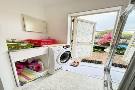 Photo of property in 9 Cobbe Place, Pomare, Rotorua, 3015