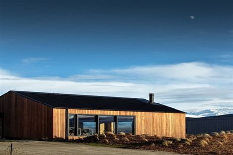 Photo of property in 12 Avalanche Place, Wanaka, 9305