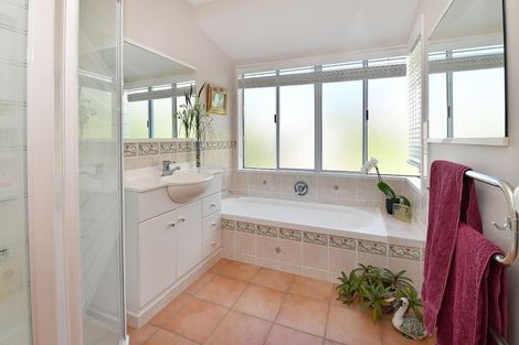 Photo of property in 22 Whale Cove, Stanmore Bay, Whangaparaoa, 0932