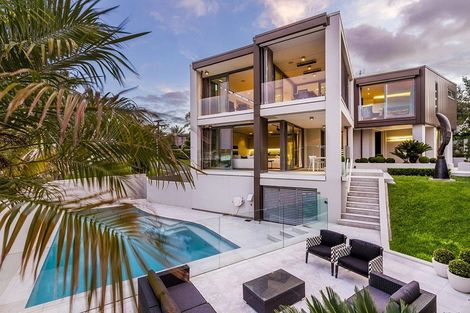 Photo of property in 19 Cameron Street, Takapuna, Auckland, 0622