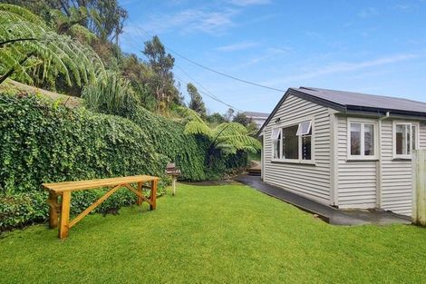 Photo of property in 66 Tarawera Road, Johnsonville, Wellington, 6037