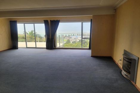 Photo of property in 6b Scott Street, Moturoa, New Plymouth, 4310