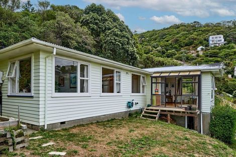 Photo of property in 5 Dunedin Terrace, Melrose, Wellington, 6023