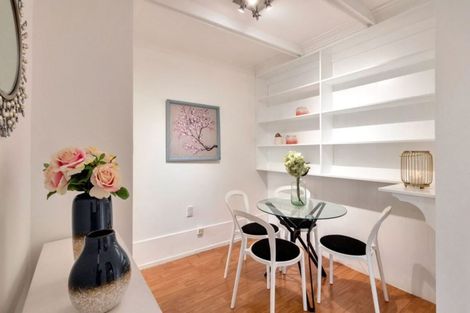 Photo of property in 29 Raymond Terrace, Northcote, Auckland, 0627