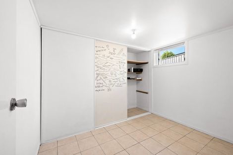 Photo of property in 30 Carluke Street, Paparangi, Wellington, 6037