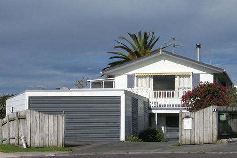 Photo of property in 11 Moana Terrace, Snells Beach, 0920