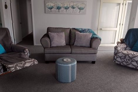 Photo of property in 30 Southsea Crescent, Silverdale, Hamilton, 3216