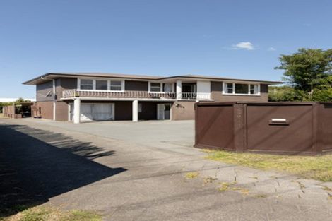 Photo of property in 590 Maunganui Road, Mount Maunganui, 3116