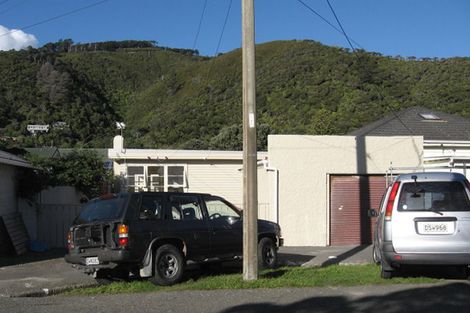 Photo of property in 5 Tuatoru Street, Eastbourne, Lower Hutt, 5013