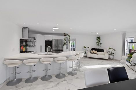 Photo of property in 38 Farringdon Avenue, Rototuna North, Hamilton, 3210