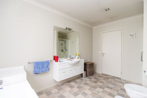 Photo of property in 2 Benner Drive, Ngatea, 3503