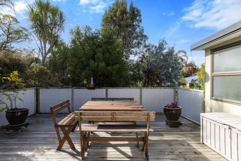 Photo of property in 46 Normanton Street, Glenfield, Auckland, 0629