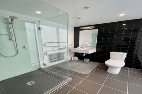 Photo of property in Portal Apartments, 6a/42 Cable Street, Te Aro, Wellington, 6011