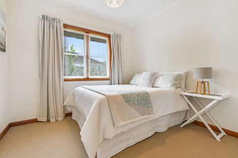 Photo of property in 53 Braid Road, St Andrews, Hamilton, 3200