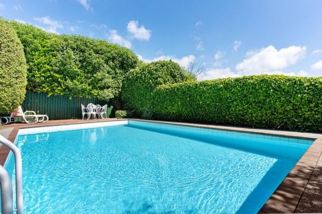 Photo of property in 4 Michael Avenue, Mount Pleasant, Christchurch, 8081