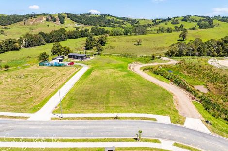 Photo of property in 10 Arahanga Road, Paparoa, 0571