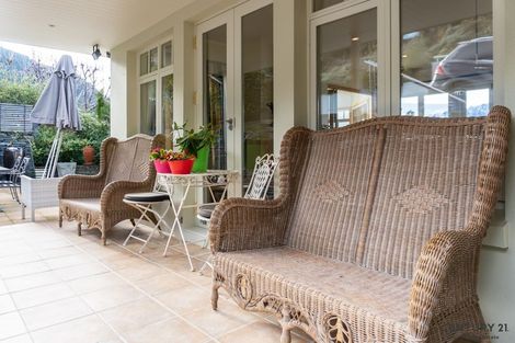 Photo of property in 4 Vanguard Lane, Fernhill, Queenstown, 9300