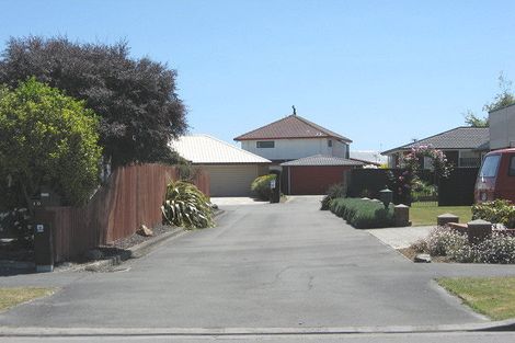 Photo of property in 1/6 Beauford Place, Parklands, Christchurch, 8083
