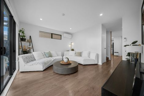 Photo of property in 4 Manahau Lane, Flat Bush, Auckland, 2019