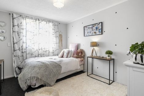 Photo of property in 15 Green Island Bush Road, Blackhead, Dunedin, 9076