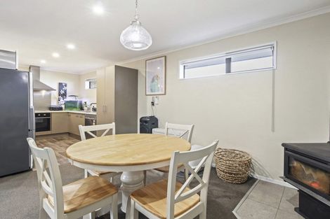 Photo of property in 10 Netley Place, Aranui, Christchurch, 8061