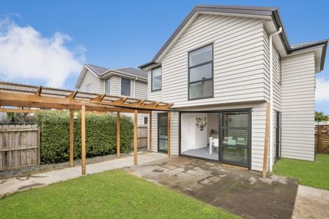 Photo of property in 5 Popokatea Drive, Takanini, 2112