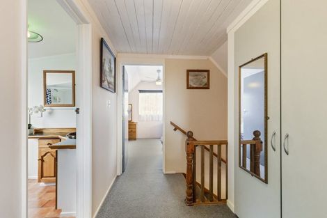 Photo of property in 79 Queens Road, Glen Avon, New Plymouth, 4312