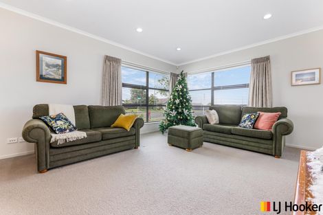 Photo of property in 45 Hadley Wood Drive, Wattle Downs, Auckland, 2103
