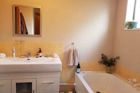 Photo of property in 39 Home Street, Manapouri, 9679