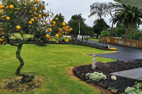 Photo of property in 15 Bickerstaffe Road, Maungaturoto, 0520