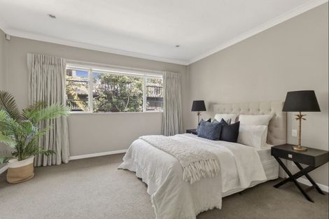 Photo of property in 44 Braid Road, St Andrews, Hamilton, 3200