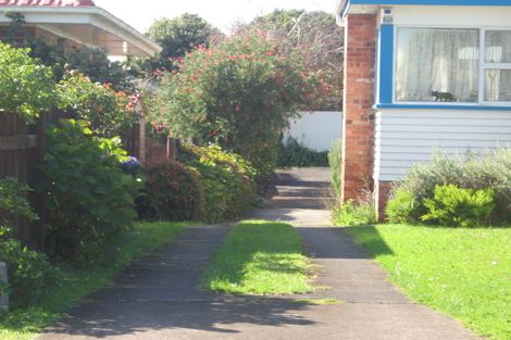 Photo of property in 2/9a Cambourne Road, Papatoetoe, Auckland, 2025