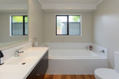 Photo of property in 200a Davis Street, Saint Leonards, Hastings, 4120