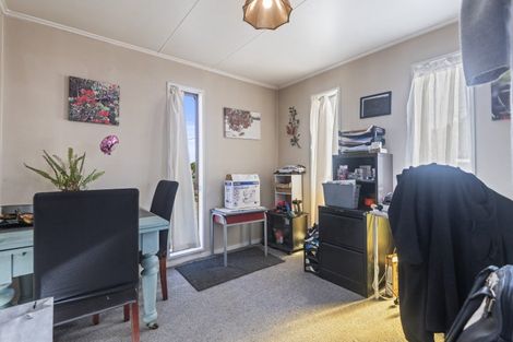 Photo of property in 21c Flower Street, Bulls, 4818