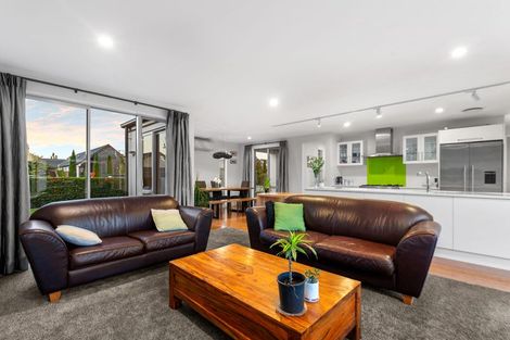 Photo of property in 7 Waterstock Way, Parklands, Christchurch, 8083