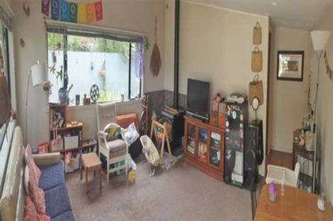 Photo of property in 10 Mckenzie Place, Waikuku Beach, 7402