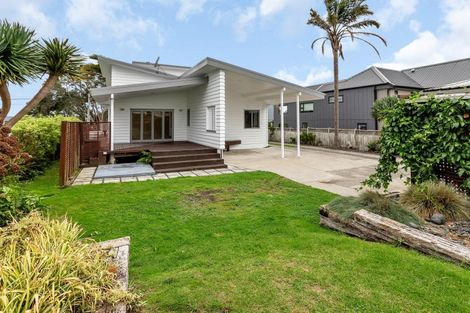 Photo of property in 237 One Tree Point Road, One Tree Point, 0118