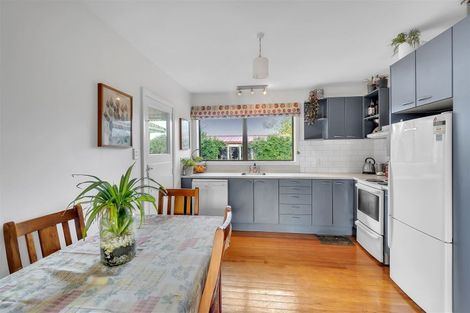 Photo of property in 16 Dunedin Street, Redwood, Christchurch, 8051