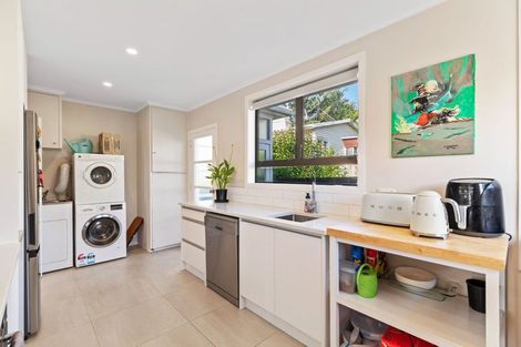 Photo of property in 33a Glengarry Road, Glen Eden, Auckland, 0602