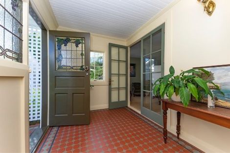 Photo of property in 27 Jubilee Avenue, Devonport, Auckland, 0624