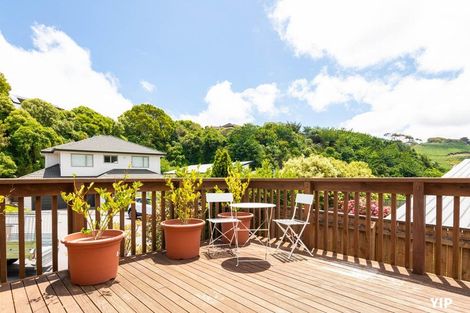 Photo of property in 16 Wantwood Grove, Churton Park, Wellington, 6037