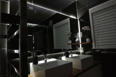 Photo of property in 140 Deep Creek Road, Torbay, Auckland, 0630