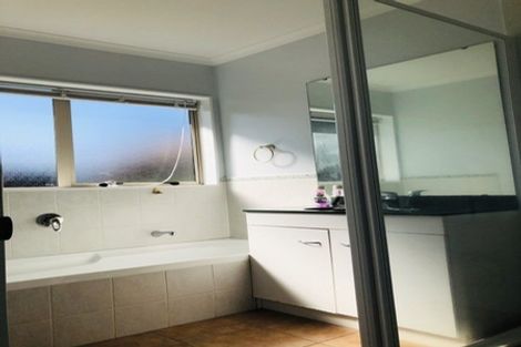 Photo of property in 1/35 Trimdon Street, Randwick Park, Auckland, 2105