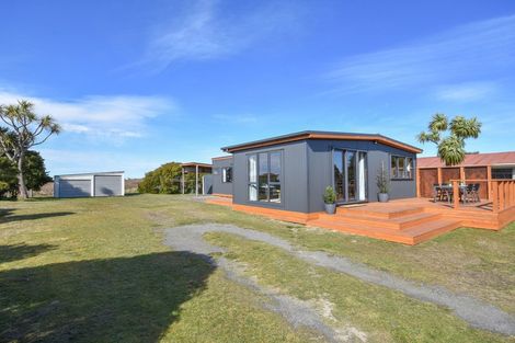 Photo of property in 125 Moturata Road, Taieri Beach, Taieri Mouth, 9091